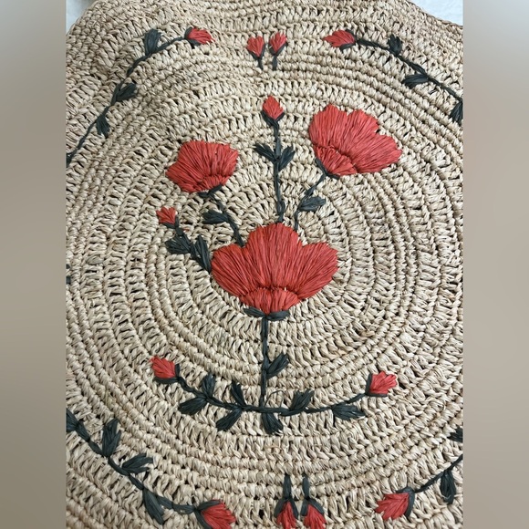 Round Raffia Tote with Floral Embroidery - Picture 3 of 9